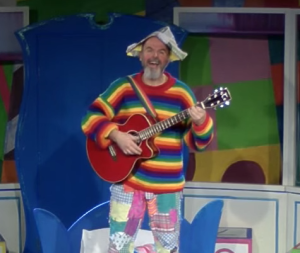 Lawrence O´Connor as Noah in Mervyn Peake´s Noah´s Ark - singing and playing guitar